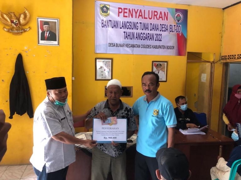 Pemdes Bunar Bagikan BLT DD untuk 163 KPM
