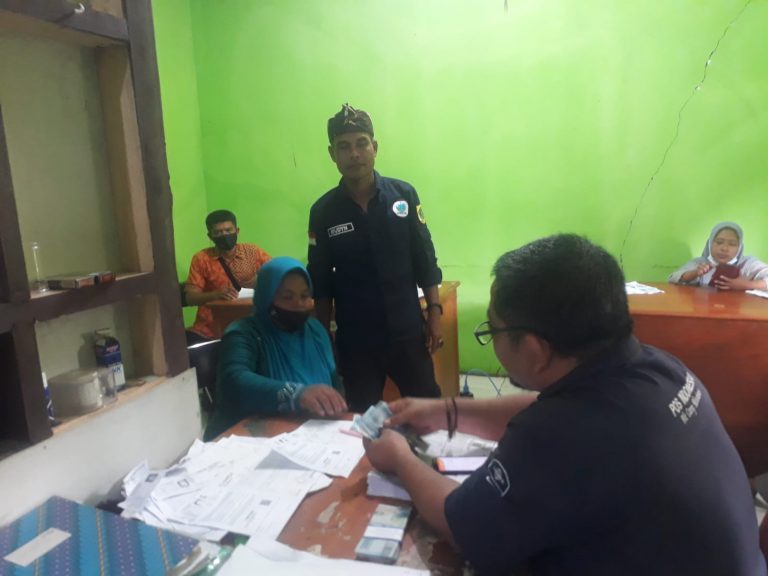 Desa Sukagalih Salurkan BPNT Untuk 553 KK