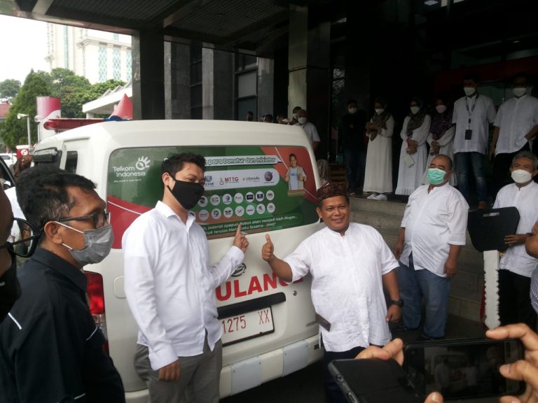 Telkom Launching Layanan Mobil Ambulance