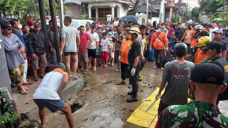 Seorang Anak Korban Hanyut di Selokan Ditemukan Tewas
