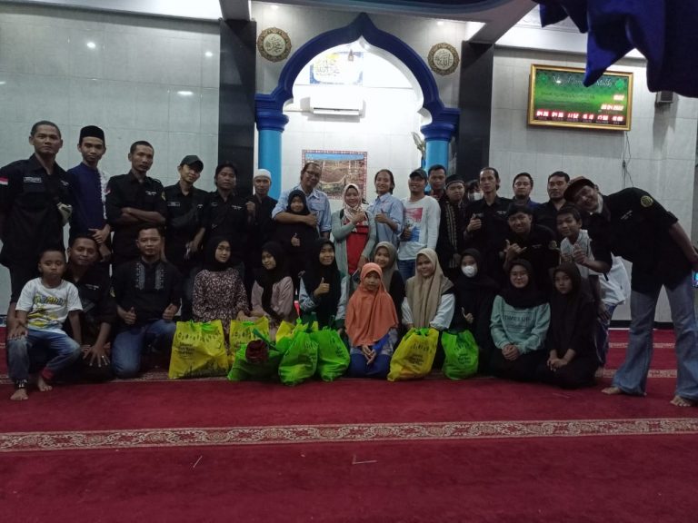 Katar, Irmas dan BTJ Kompak Bukber Bersama Anak Yatim