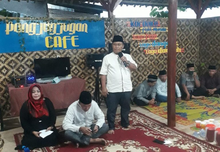 Jalin Kebersamaan, Kades Sukamanah Gelar Bukber