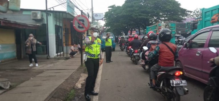 Angkot Dilarang Ngetem Sembarangan