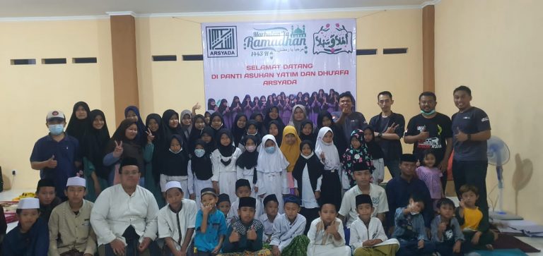 AA0C Bogor Gelar Bukber dan Baksos di Panti Asuhan