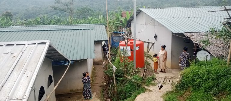 Huntara tak Nyaman, Warga Tagih Huntap