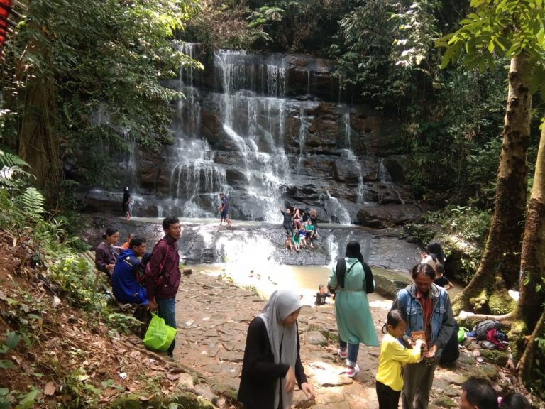 Mau Liburan Murah, ke Curug Country Aja!