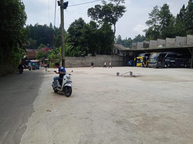 Tidak Berizin, Kades Jambu Luwuk Minta Satpol PP Tutup Area Parkir Chevily