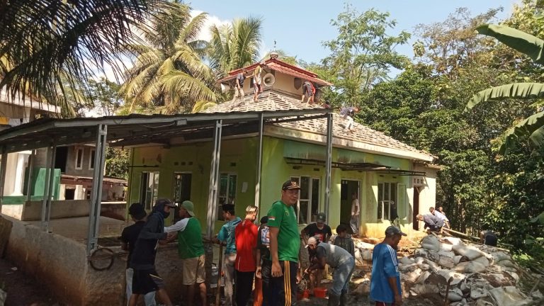 Galang Dana Swadaya, Warga Peuteuy 3 Gotong Royong Bangun Masjid