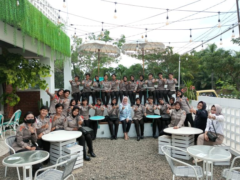 Lakukan Pelepasan, Eka Berharap Siswa Sepolwan Jadi Polisi Bijaksana