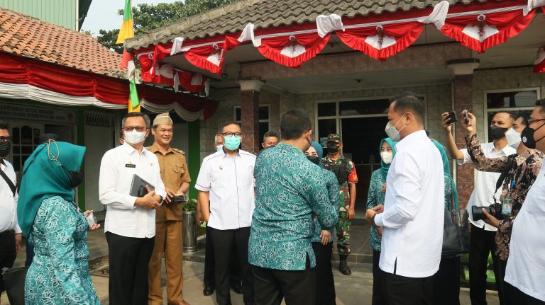 Kalahkan 5.300 Desa, Desa Gunung Putri Juara 3 Lomba Desa se-Jawa Barat