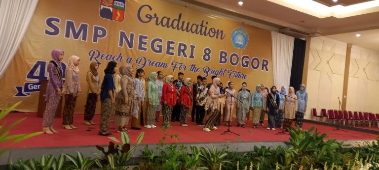 Graduation SMPN 8 Bogor di Harmony Yasmin
