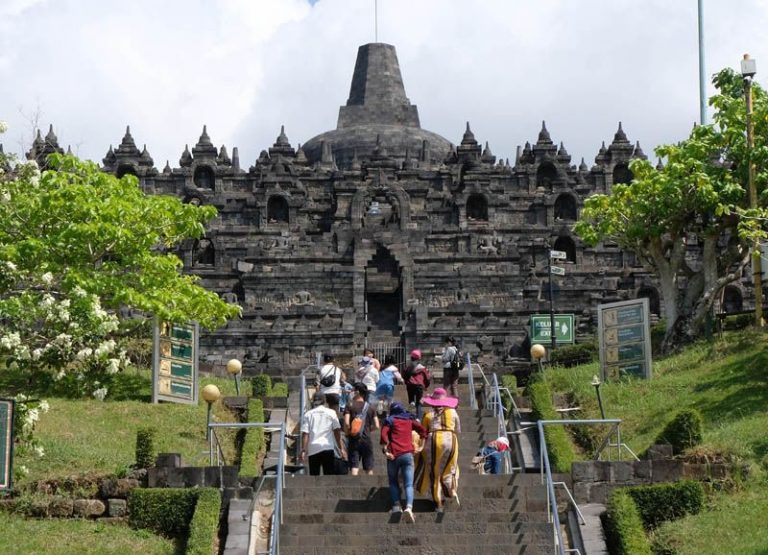 Tarif Baru Tiket Candi Borobudur Dinilai Kontraproduktif