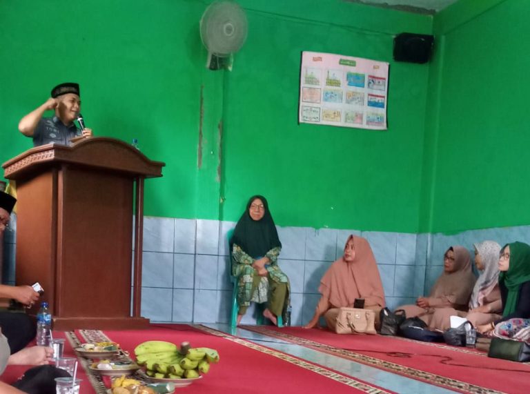 Gelar Saba Warga, Pol PP Kemang Sambangi Majelis Taklim