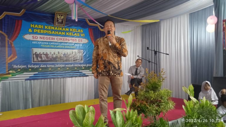 Dewan Demokrat Apresiasi Kepsek dan Guru SDN Cikereteg 3