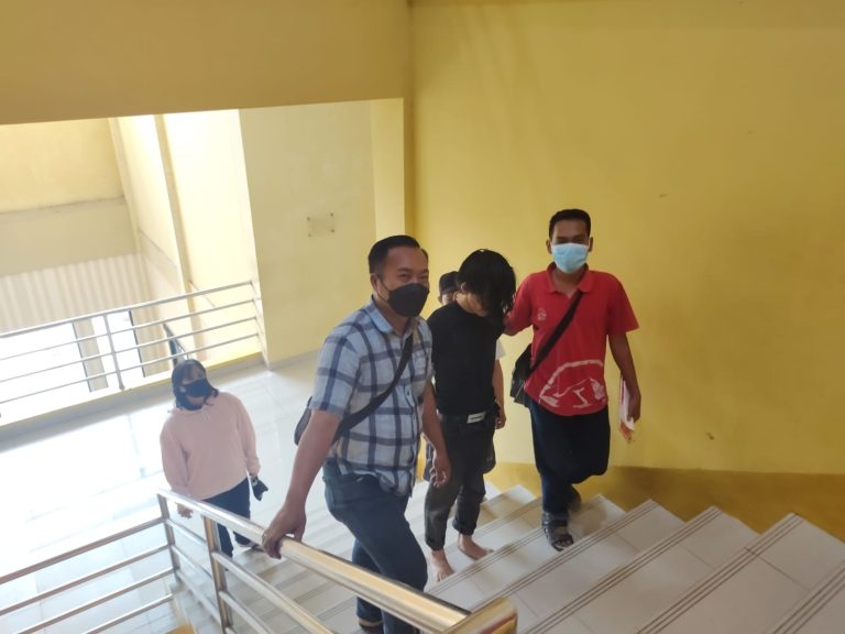 Bejat, Anak Kost Coba Perkosa Ibu Kost