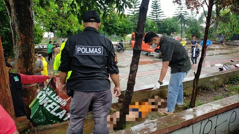 Akibat Pegang PJU Saat Hujan, Bocah 10 Tahun Tewas Kesetrum
