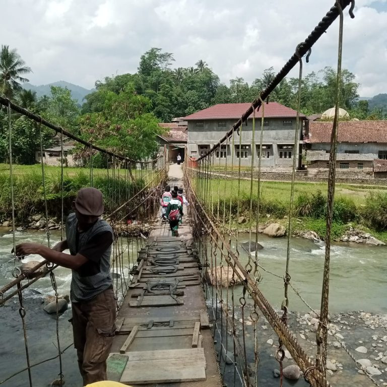 Jembatan Muara-Leuwibolang, Rohyan: Pemdes Bantarkaret Segera Ajukan ke PT Antam