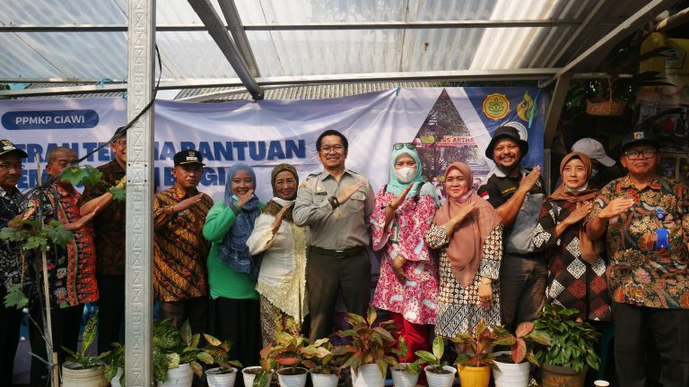 Kuatkan Kelembagaan P4S Ibu Kota, Kementan Berikan Banper