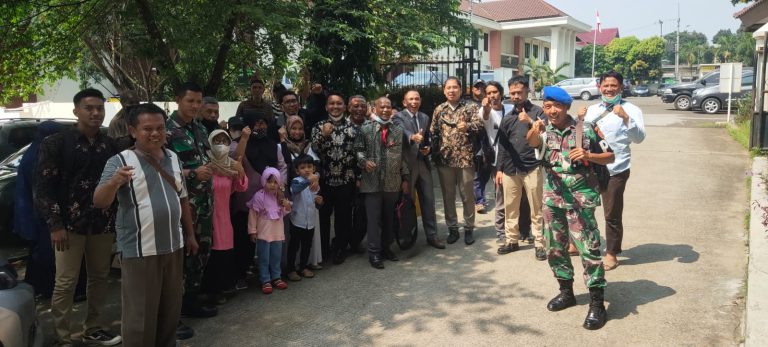 Dukung Warga GAS, Achmad Fathoni Ikut Hadiri Sidang 