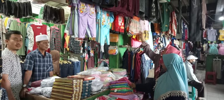 Meski Covid-19 Longgar, Pasar Cigudeg Masih Sepi Pembeli