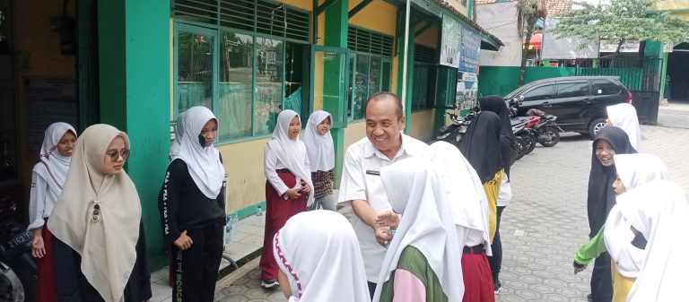 MIN 1 Bogor Persiapkan Lomba Gerak Jalan Tingkat Kecamatan