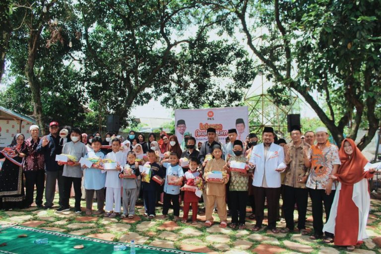 PKS Kabupaten Bogor Adakan Lebaran Anak Yatim