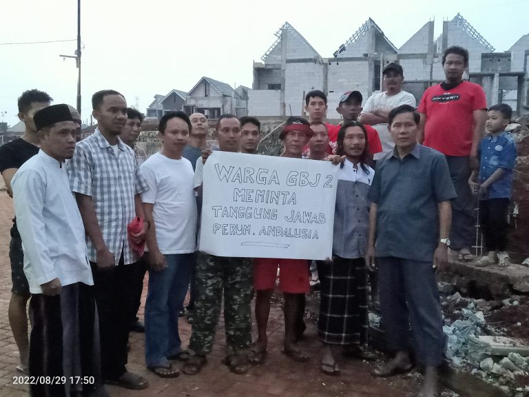 Tembok Jebol, Warga GBJ 2 Minta Andalusia Tanggungjawab