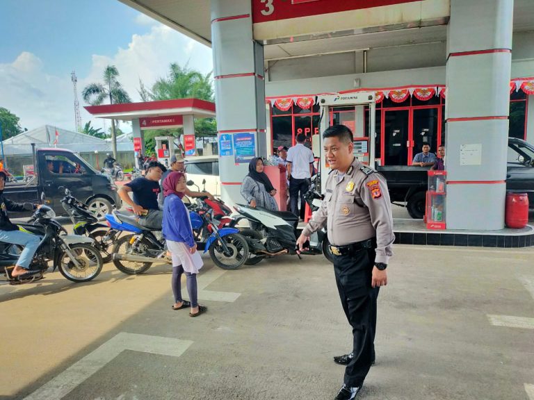 Cegah Panic Buying Polsek Gunung Putri Survei Pom Bensin