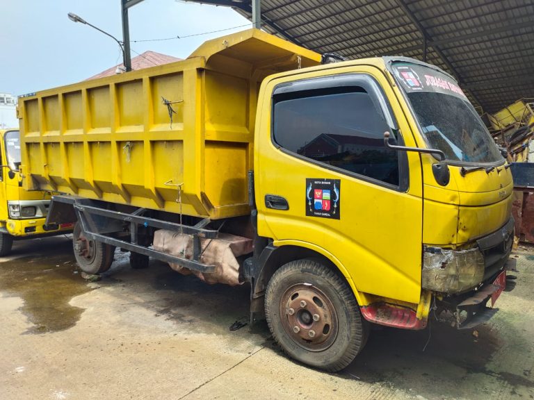 Duh, 80 Persen Truk DLH Berusia Uzur