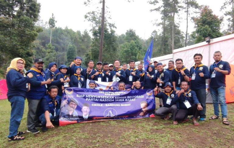 Kader Nasdem Kabupaten Bogor Ikut Kemah Restorasi di Lembang