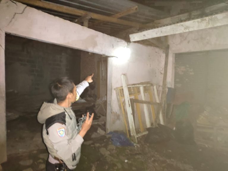 Pergerakan Tanah, 6 Rumah di Bojong Koneng Rusak Berat