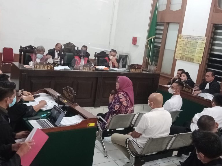 Jaksa KPK Tuntut Ade Yasin 3 Tahun
