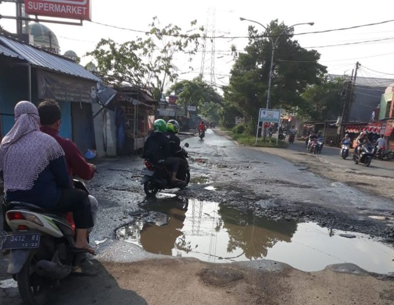 Rusak Parah, Jalan GBJ 1 Baru Dapat Pemeliharaan Tahun Depan