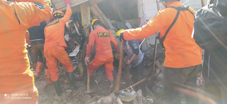 Satu Lagi Korban Longsor Gang Barjo Ditemukan