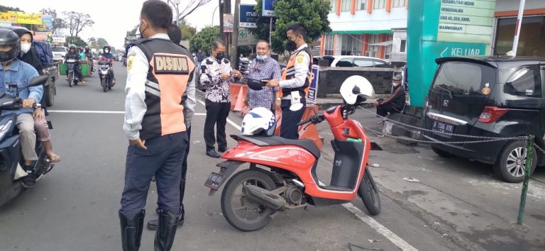 PKL dan Parkir Liar Didepan RSUD Ciawi Ditertibkan