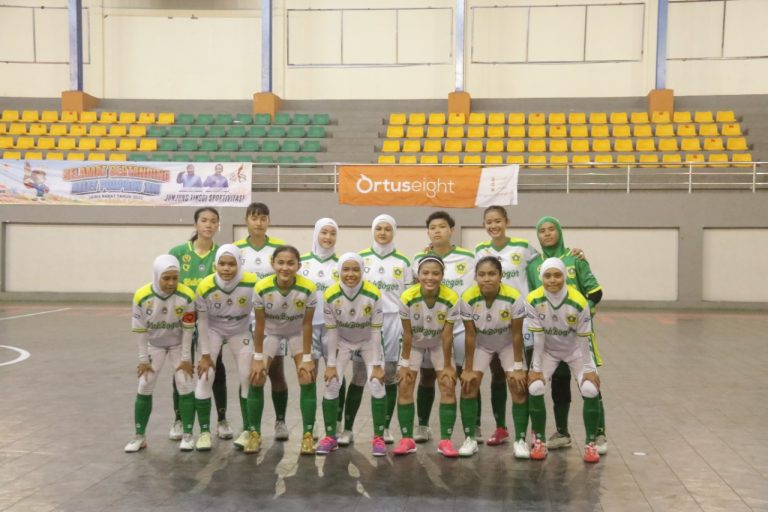 Tim Futsal Putri Susul Tim Putra Juara Fase Grup Porprov Jabar 2022