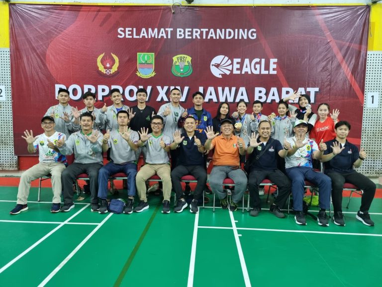 Tim Bulutangkis Kabupaten Bogor PERKASA Borong Enam Emas