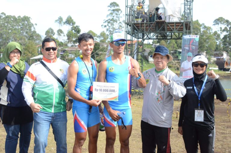 Tim Rowing Kabupaten Bogor PERKASA Juara Umum Porprov Jabar 2022