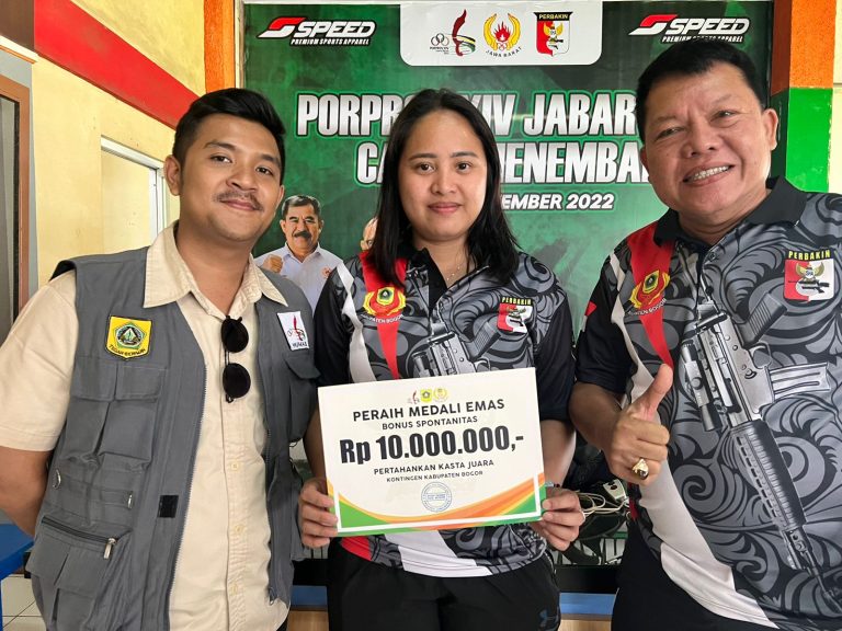 Atlet Menembak Kabupaten Bogor Sumbang Medali Emas