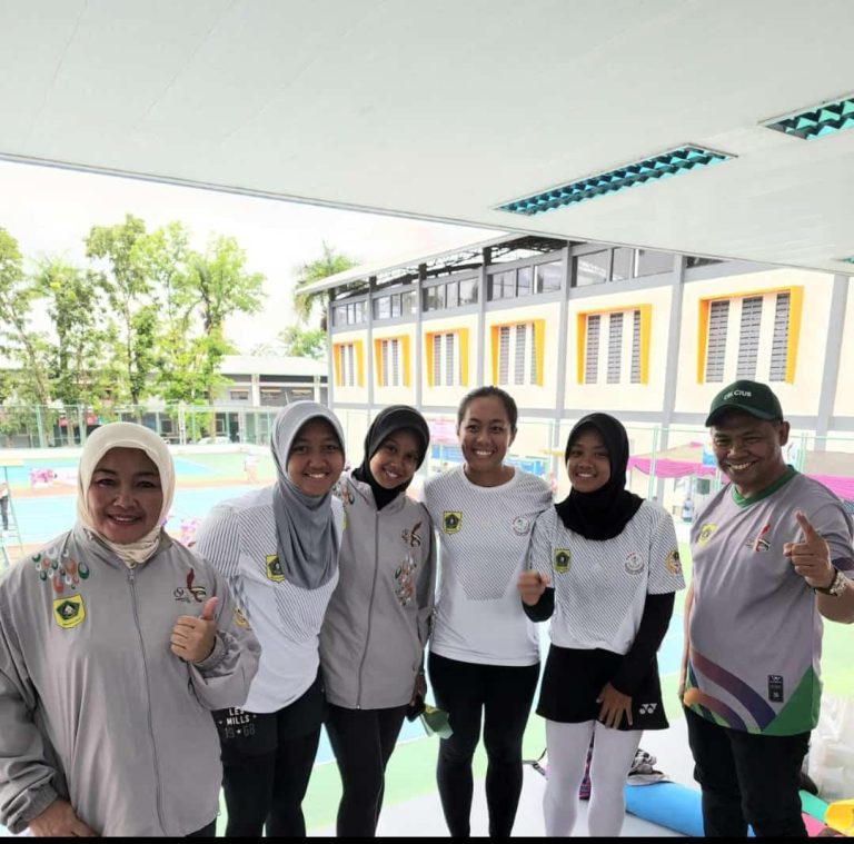 Sintha Dec Checawati Support Atlet Kabupaten Bogor di Porprov Jabar 2022