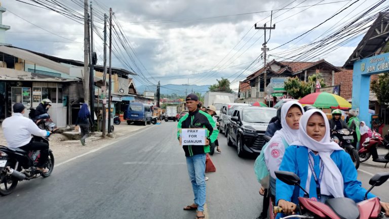 Peduli Korban Gempa di Cianjur, Ojol Cibungbulang Galang Dana