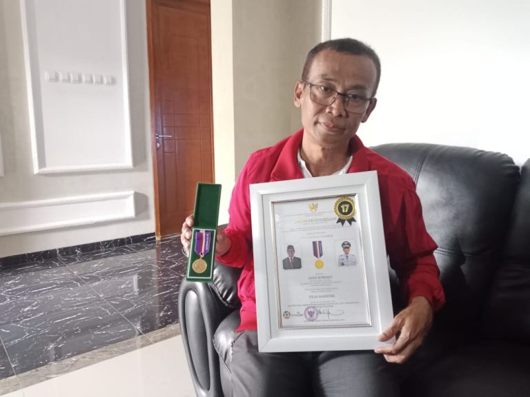 Katagori Desa Mandiri dan Inovatif, Desa Cigudeg Raih Dua Penghargaan