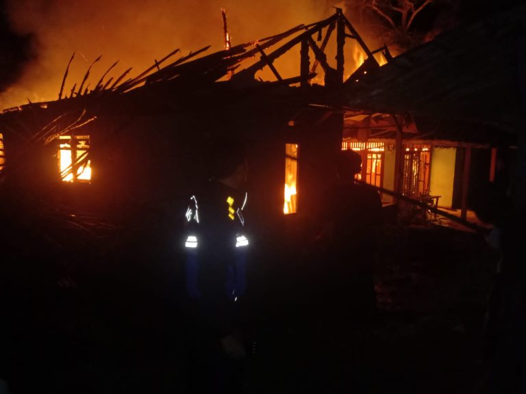Dua Rumah di Tenjo Hangus Terbakar Akibat Arus Pendek 