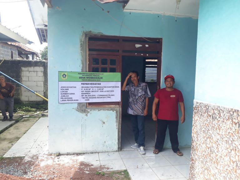 Kades Weninggalih Renovasi Kantor Desa dengan Dana Banprov