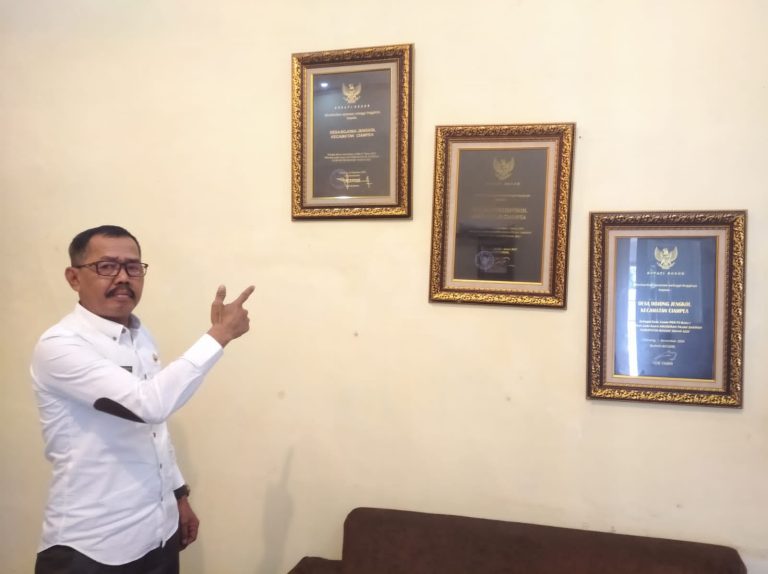Desa Bojong Jengkol Raih Penghargaan Desa Lunas Pajak Tiga Tahun Berturut-turut