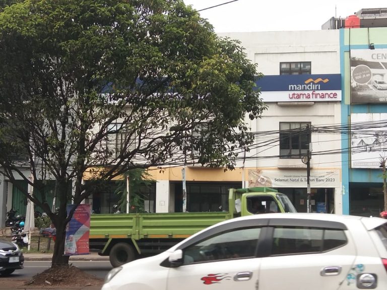 Mandiri Utama Finance Tarik Mobil Nasabah dan Minta Uang Tarik 30 Juta