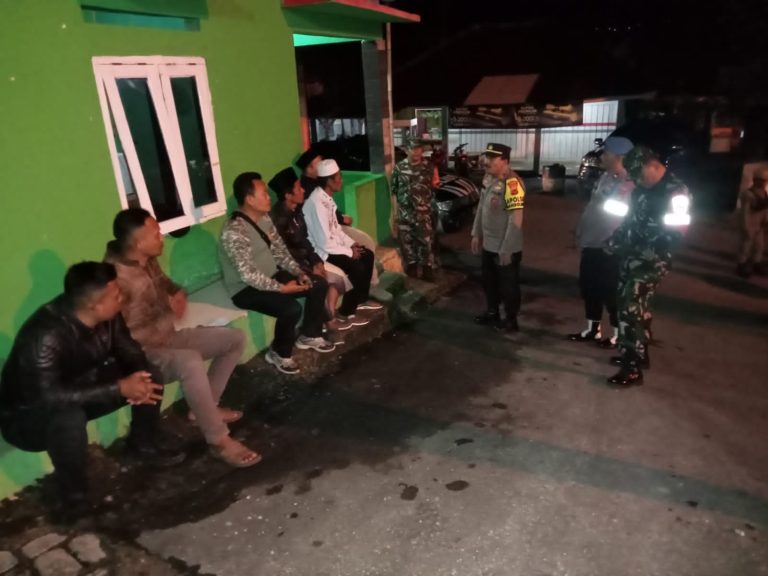 Patroli Rutin KRYD, Kapolsek Nanggung Turun Langsung ke Masyarakat