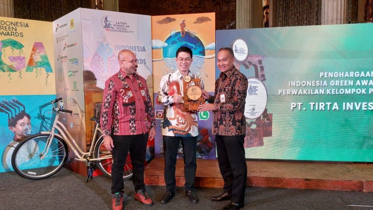 Danone-AQUA Berhasil Meraih The Best Green Program 2023 Bertepatan dengan Ulang Tahun AQUA ke-50