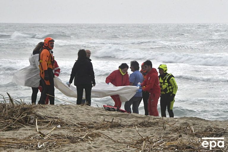 Puluhan Pengungsi Tewas Dalam Kecelakaan Kapal di Lepas Pantai Italia