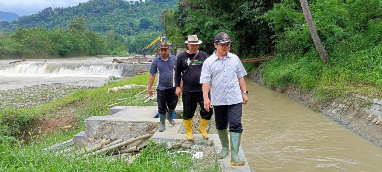 Achmad Fathoni Tinjau Langsung Lokasi Bendungan